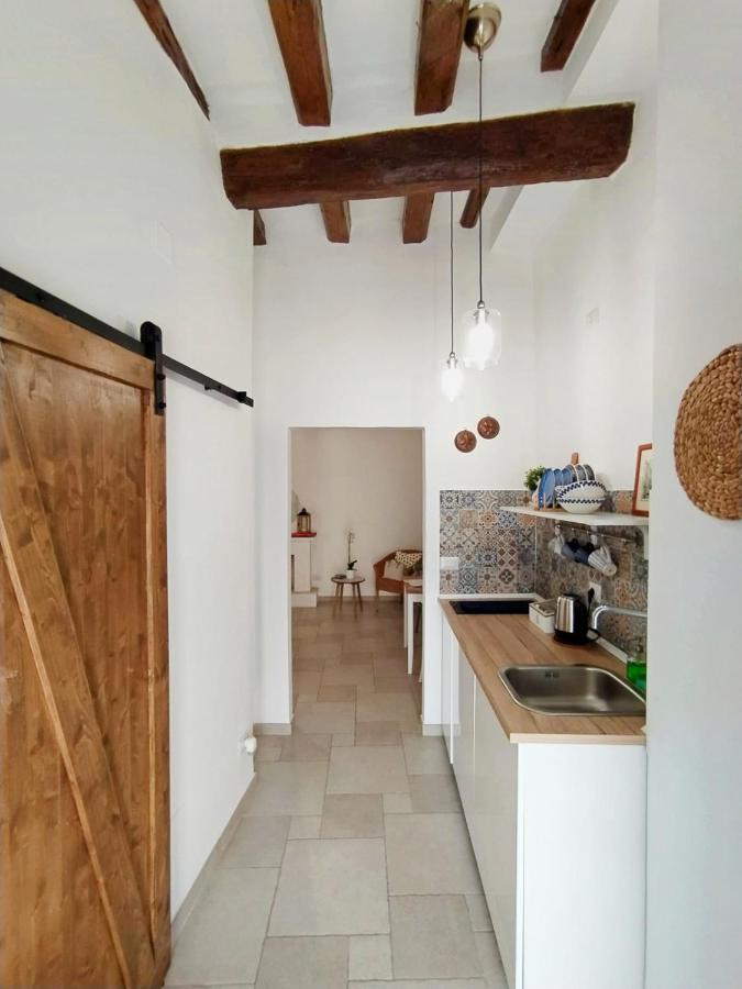 Ferienwohnung Casa Albicocca - In The Heart Of The Old Town Bari Exterior foto